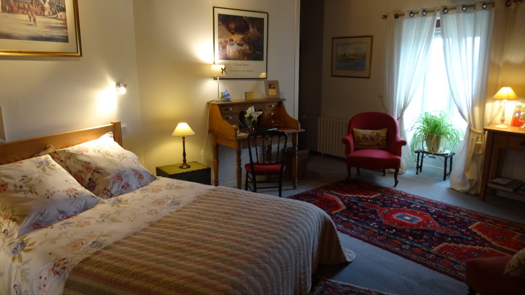 Chambres-d-Hôtes-L-Hortenia-Bleu-Chaillé-sous-les-Ormeaux-85-HLO (1)