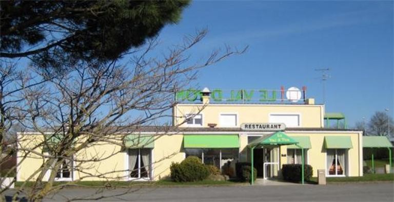 Le-val-d-yon-la-roche-sur-yon-85-res-1