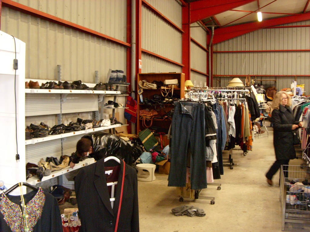 braderie-secours-la-rcoeh-sur-yon-85-fma-1