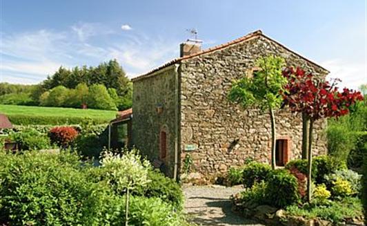 gite-d-etape-la-maison-neuve-la-ferriere-85-hcoll-1