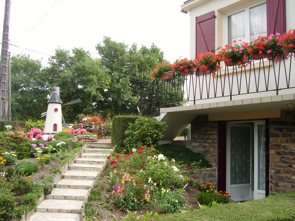 meuble-monsieur-et-madame-charrier-landeronde-85-hlo-1